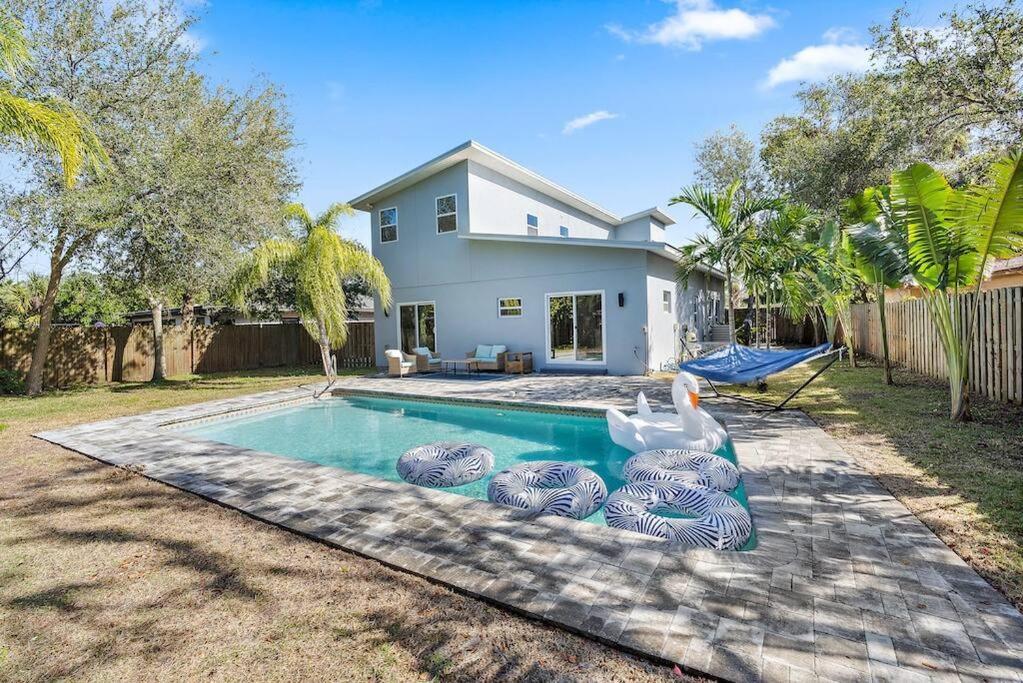 Florida Getaway With Backyard Pool Oasis Sarasota Exterior photo